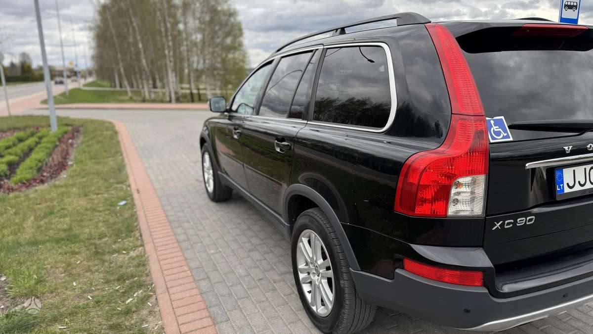 Volvo XC90 - 4