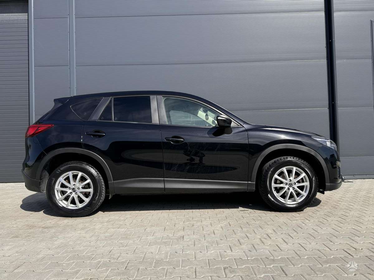 Mazda CX-5, 2.2 l., off-road / crossover