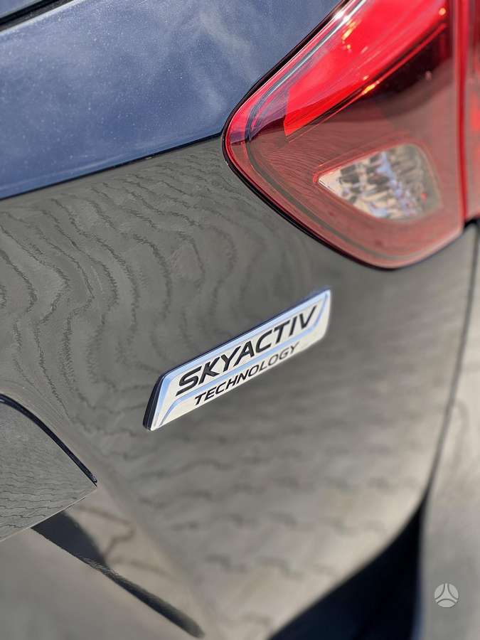 Mazda CX-5, 2.2 l., off-road / crossover