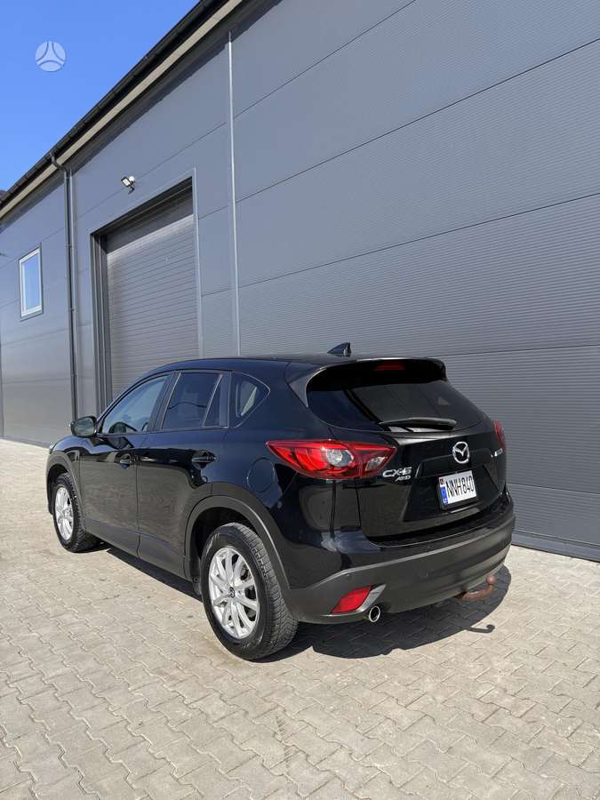 Mazda CX-5, 2.2 l., off-road / crossover