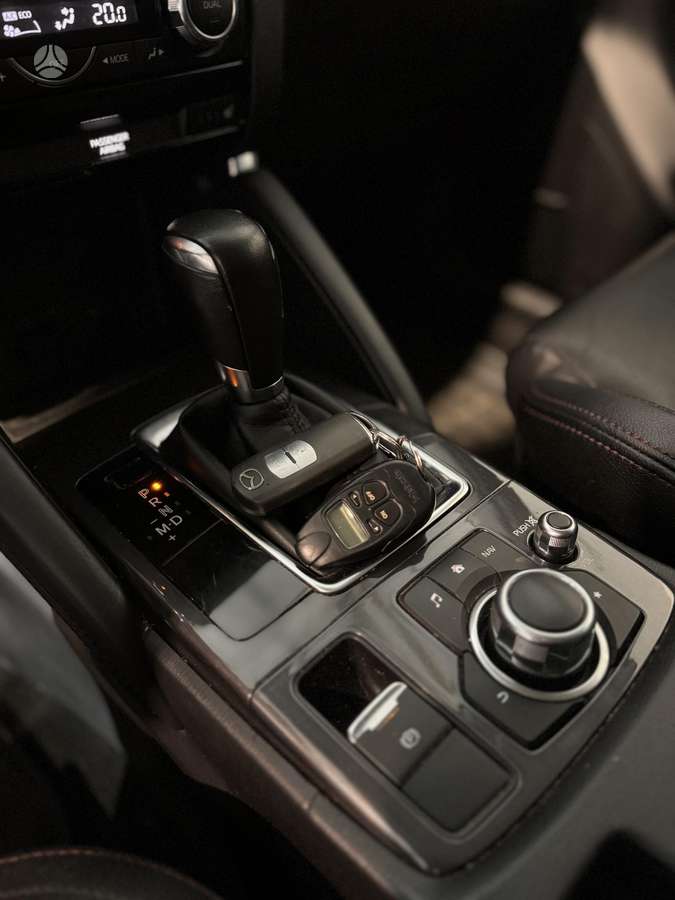 Mazda CX-5, 2.2 l., off-road / crossover