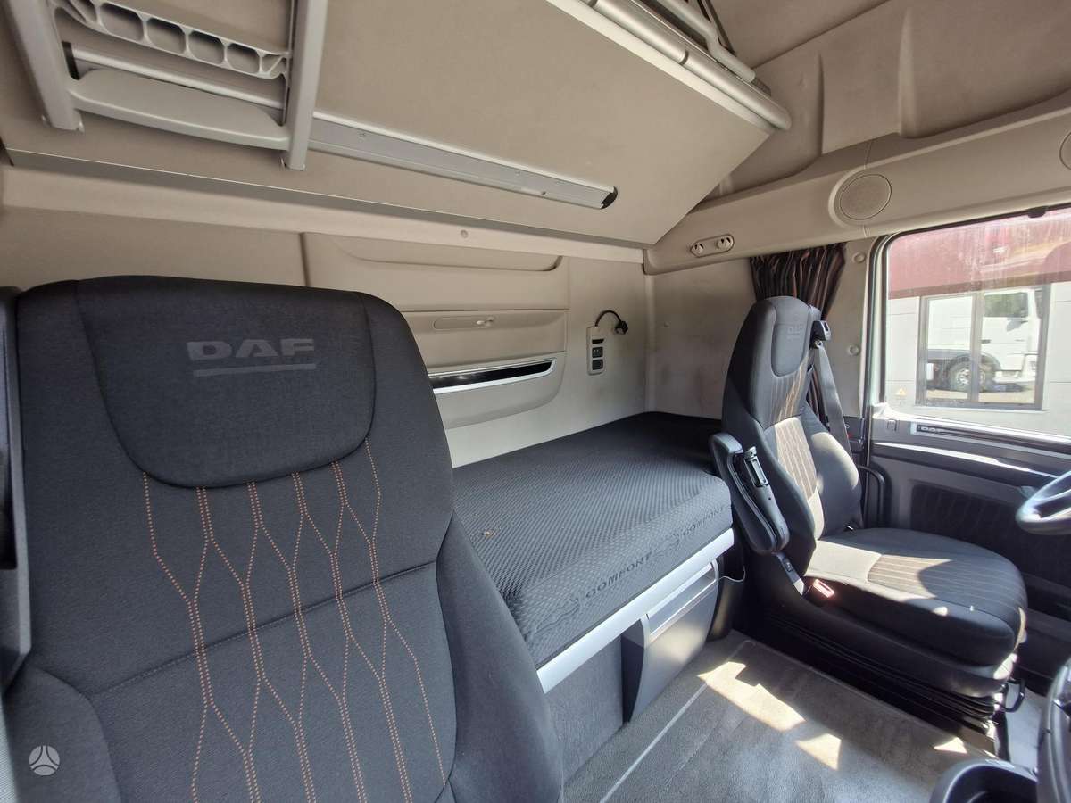 DAF XF 450 SSC, 2 miegamosios vietos