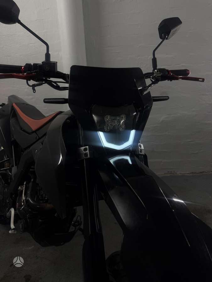 Aprilia SX 125cc, supermoto