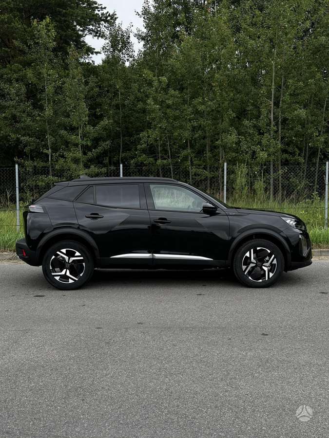 Peugeot 2008 - 8