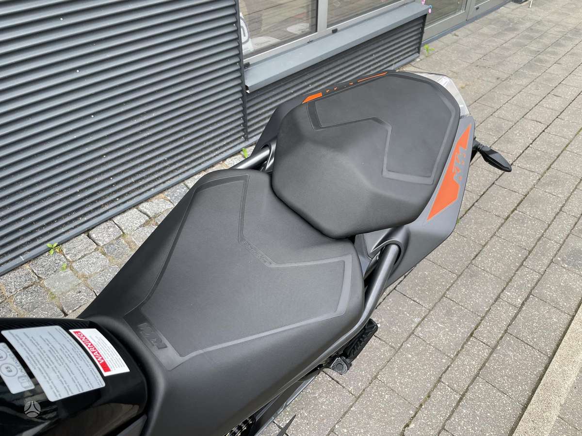KTM Duke 125cc, street / classic