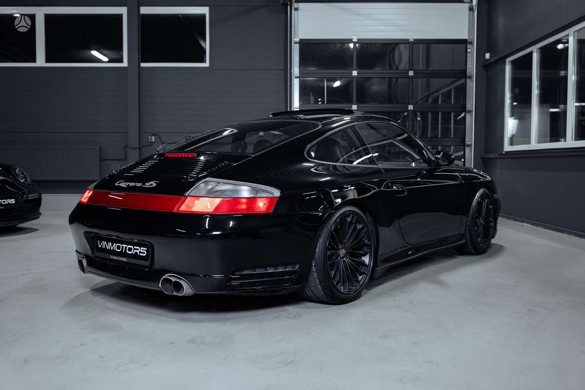 Porsche 911 - 4