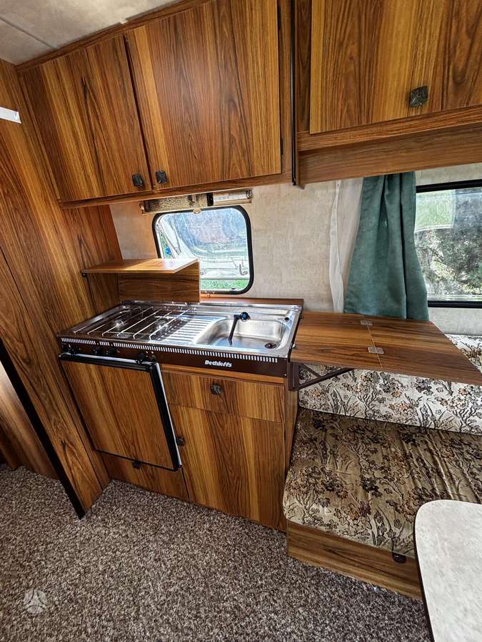Dethleffs 480 M, kemperis