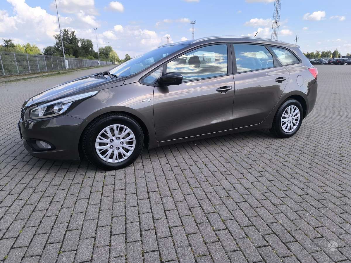 Kia Ceed, 1.6 l., universalas