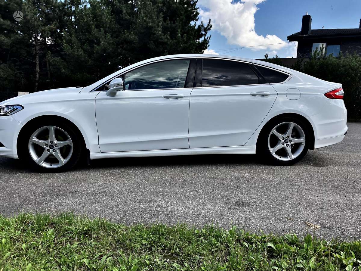 Ford Mondeo, 2.0 l., hatchback