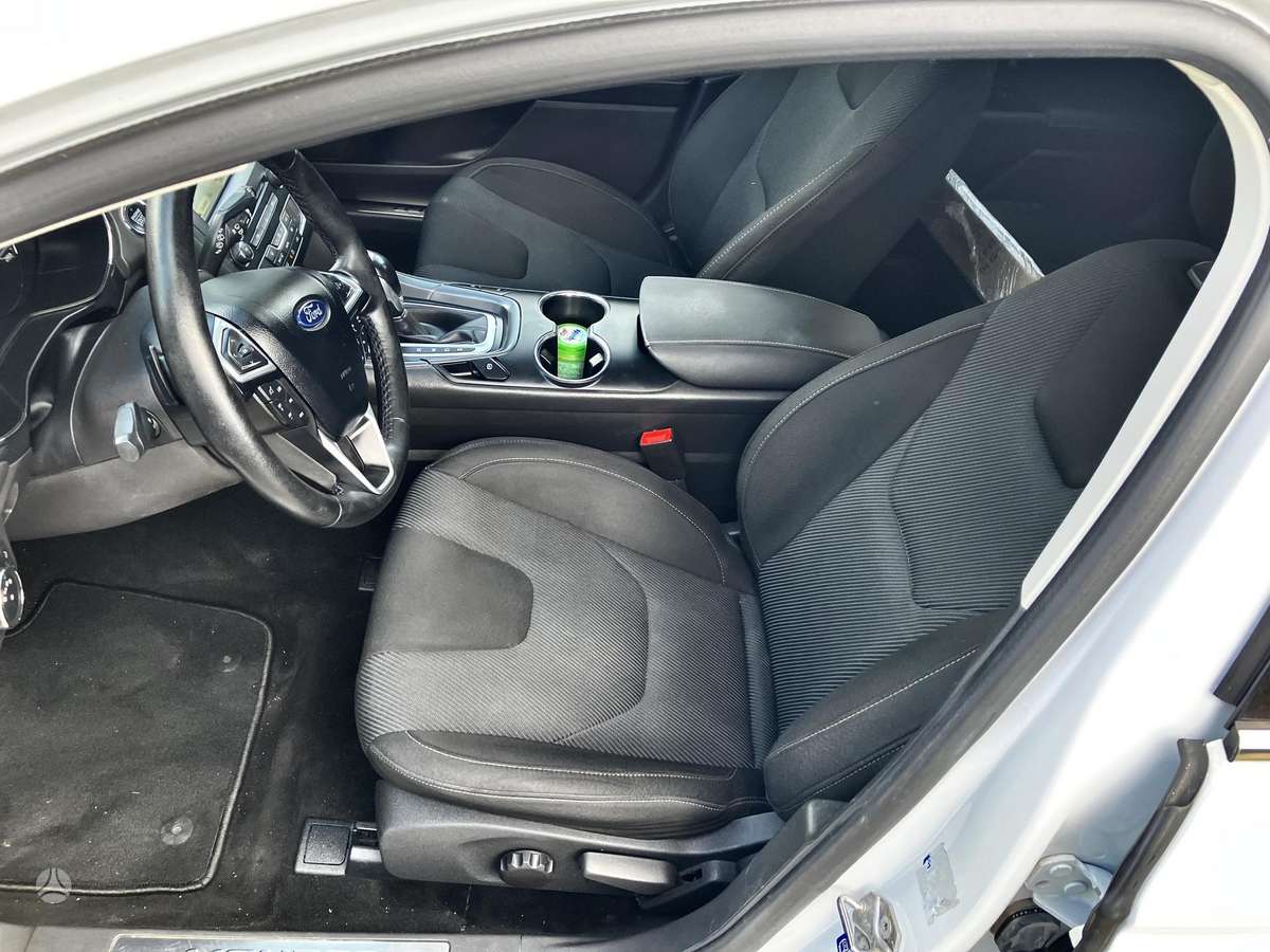 Ford Mondeo, 2.0 l., hatchback