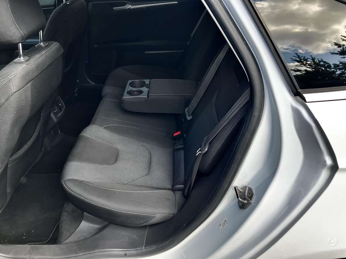Ford Mondeo, 2.0 l., hatchback