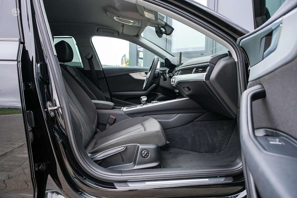 Audi A4, 2.0 l., Универсал