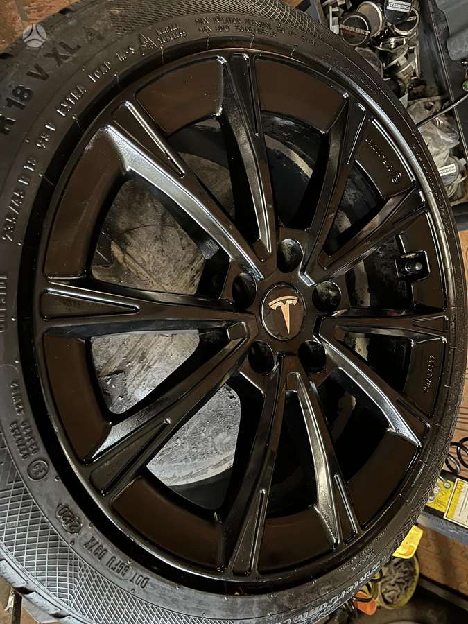 TESLA, light alloy, R18