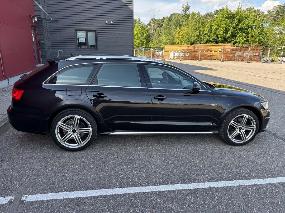 Audi A6 allroad, 3.0 l., Универсал