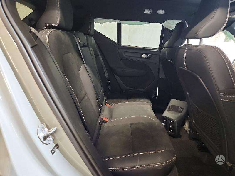 Volvo XC40, 2.0 l., Универсал