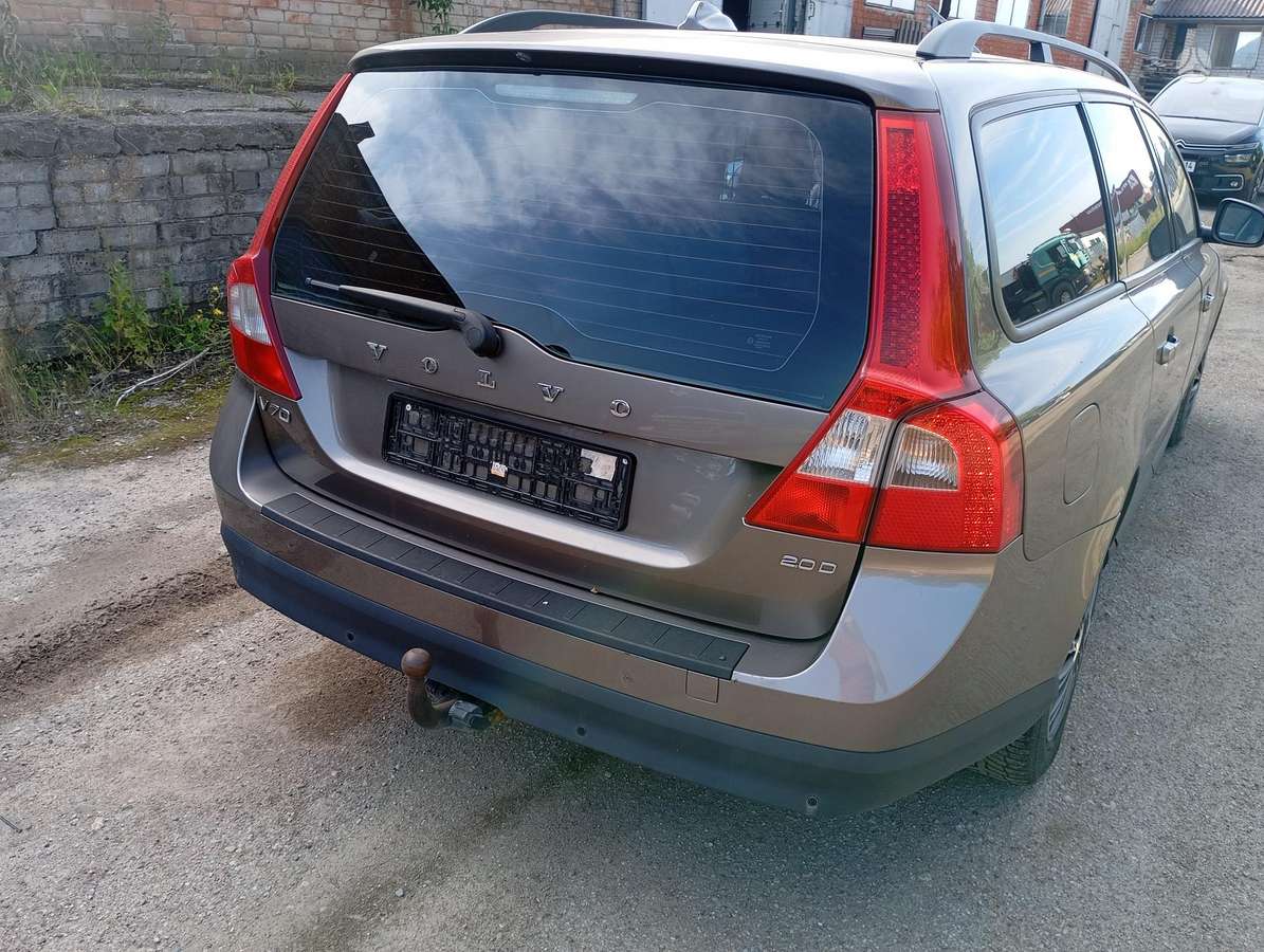 Volvo V70, 2.0 l., Универсал