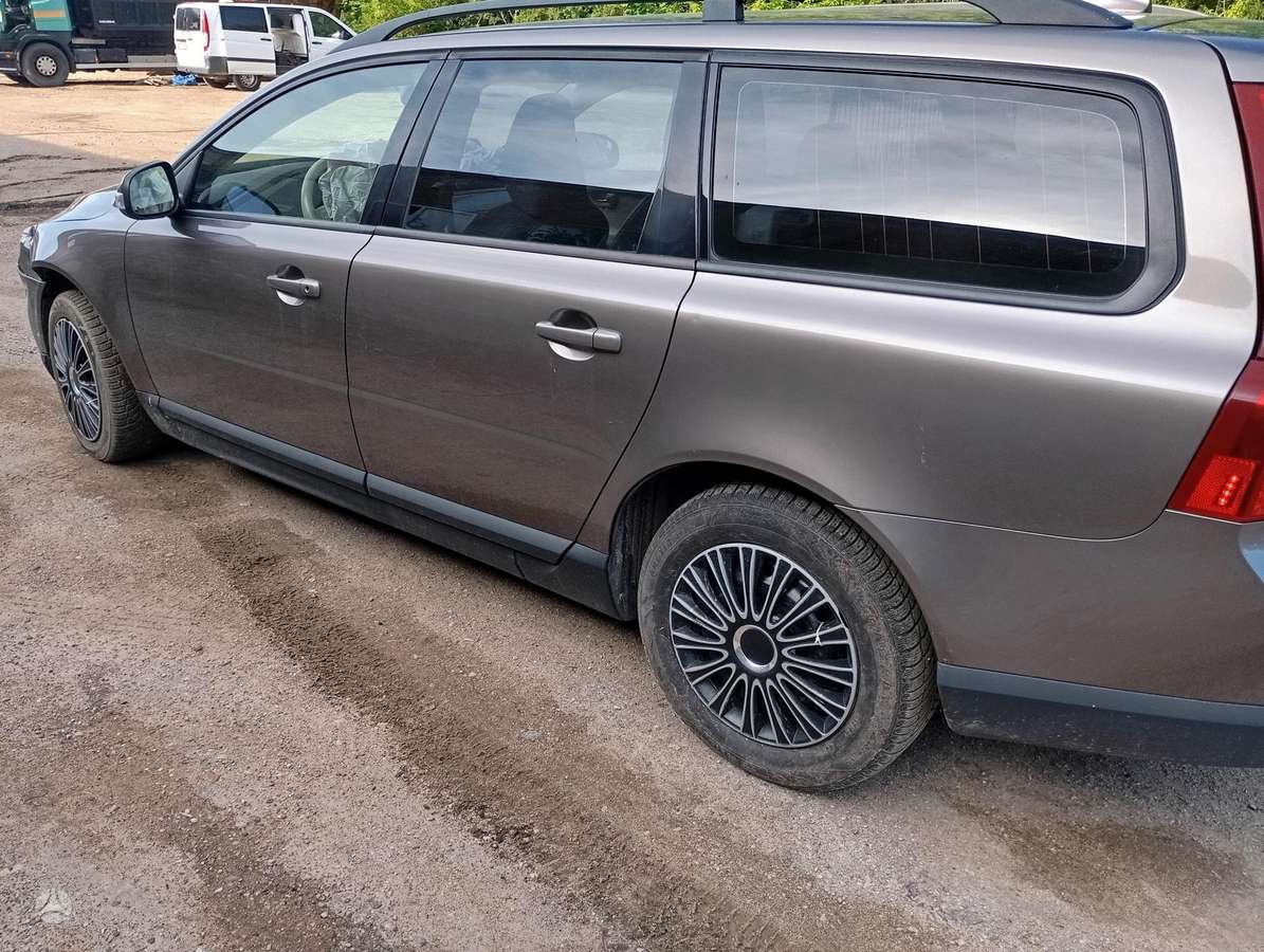 Volvo V70, 2.0 l., Универсал