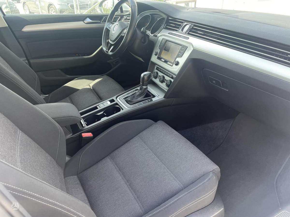 Volkswagen Passat, 2.0 l., Универсал