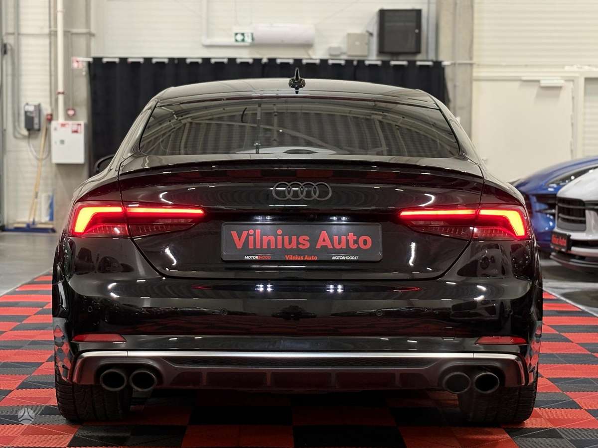 Audi S5, 3.0 l., Седан