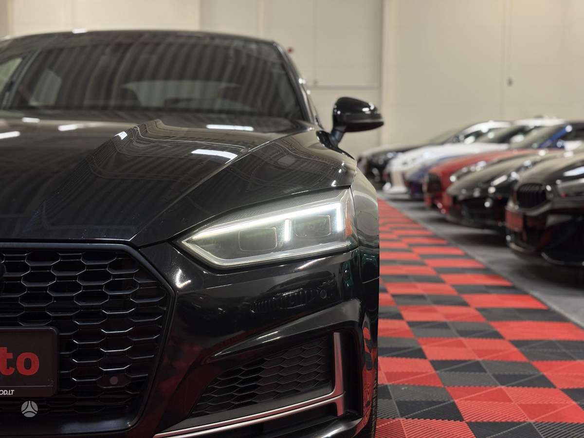 Audi S5, 3.0 l., Седан