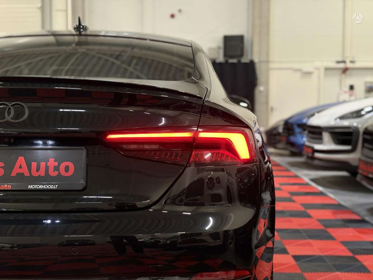Audi S5, 3.0 l., Седан