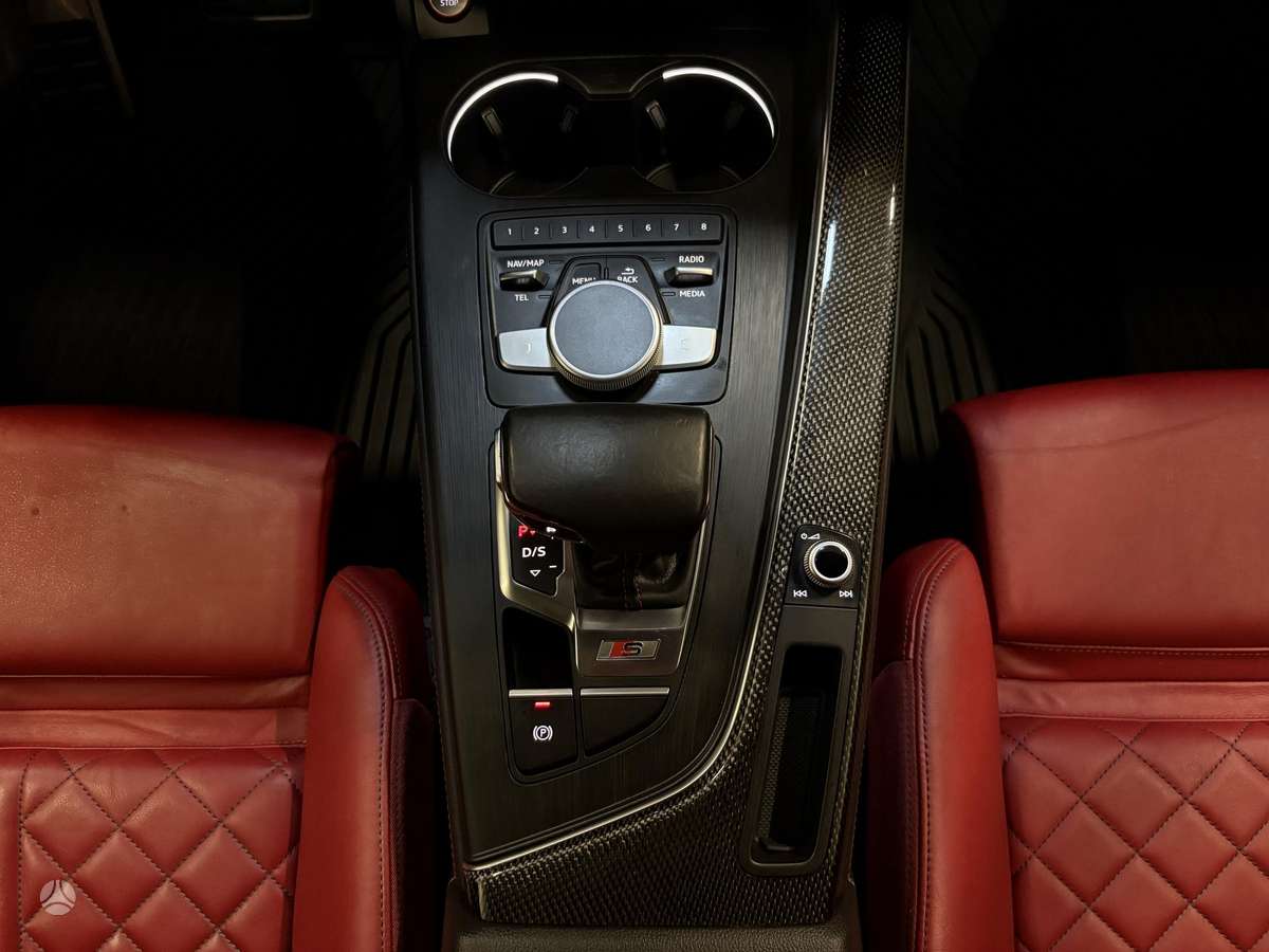 Audi S5, 3.0 l., Седан