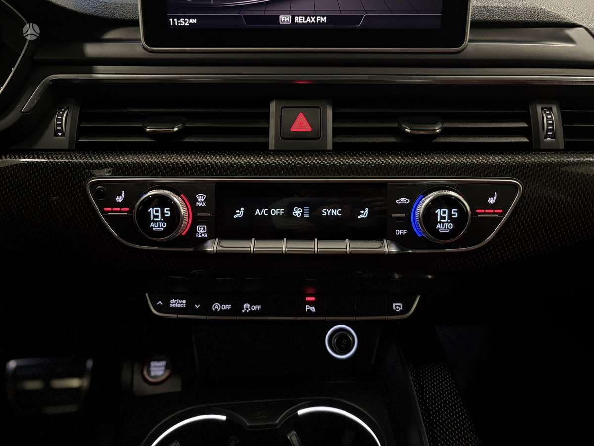 Audi S5, 3.0 l., Седан