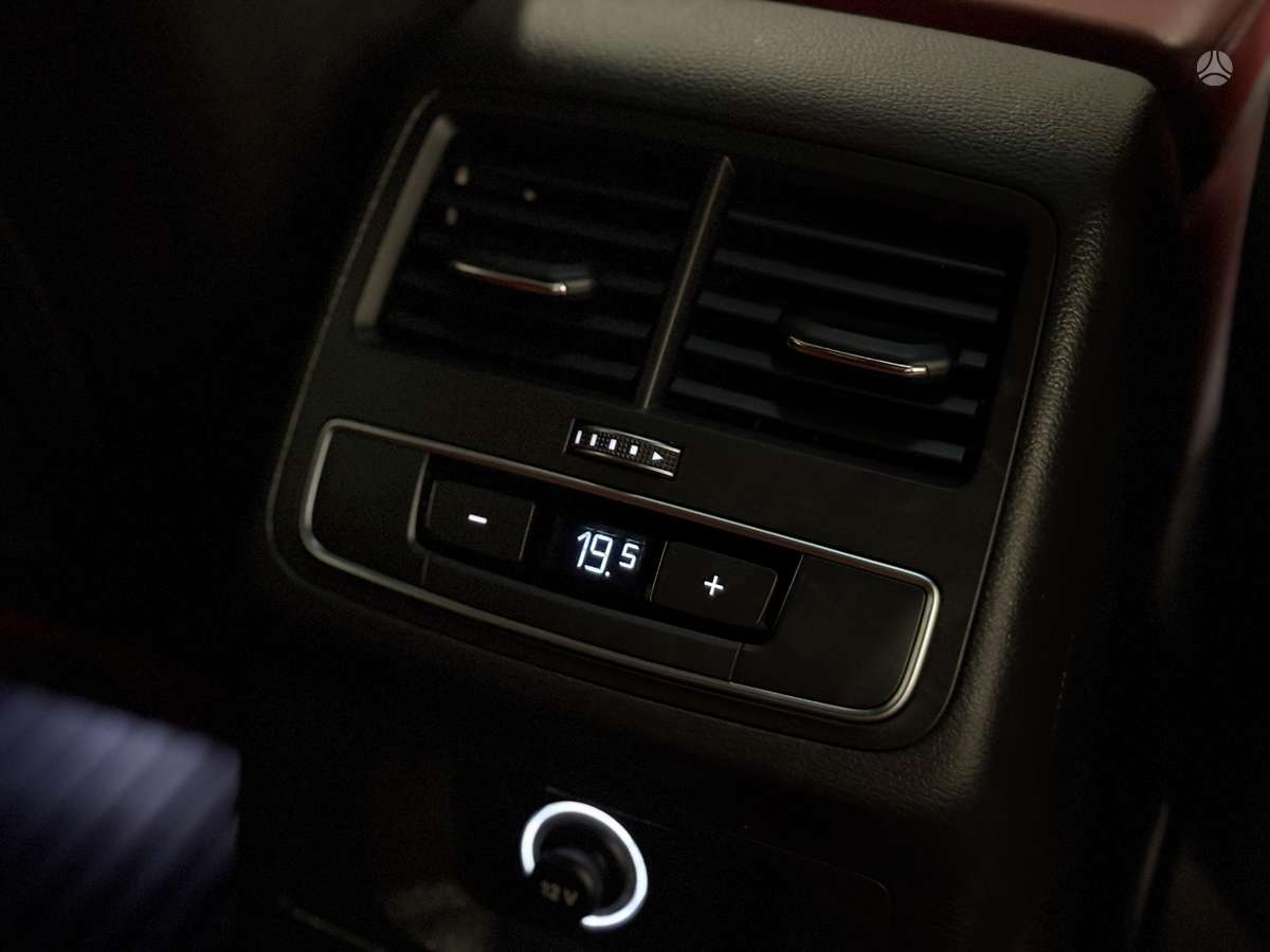 Audi S5, 3.0 l., Седан