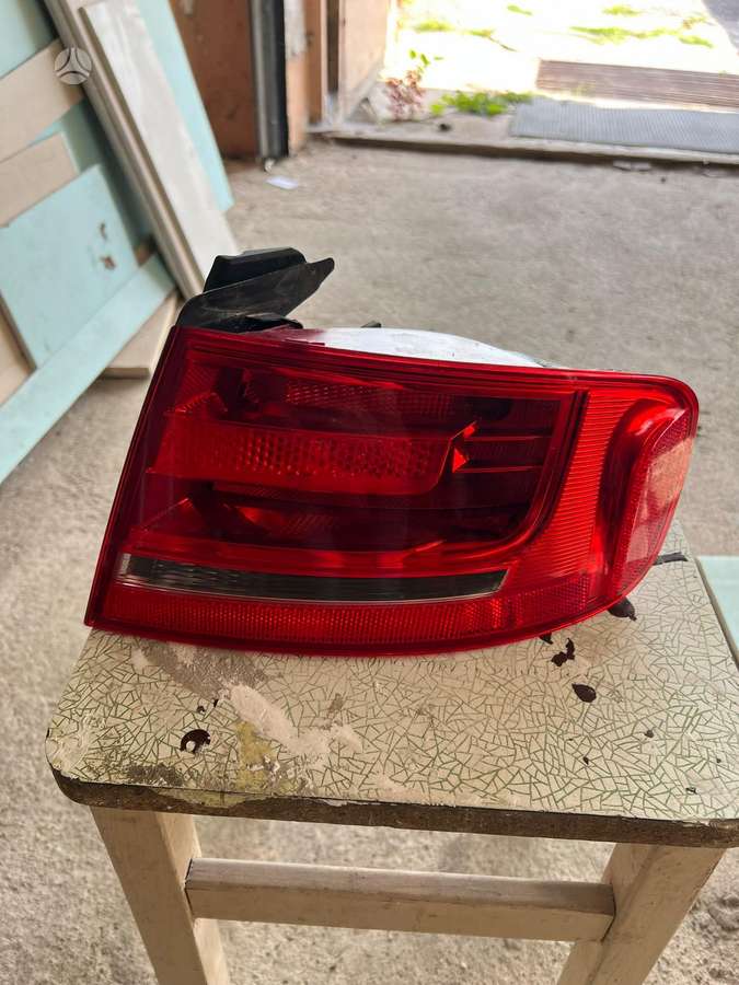 Audi A4, 8k5 945 096 d, фары