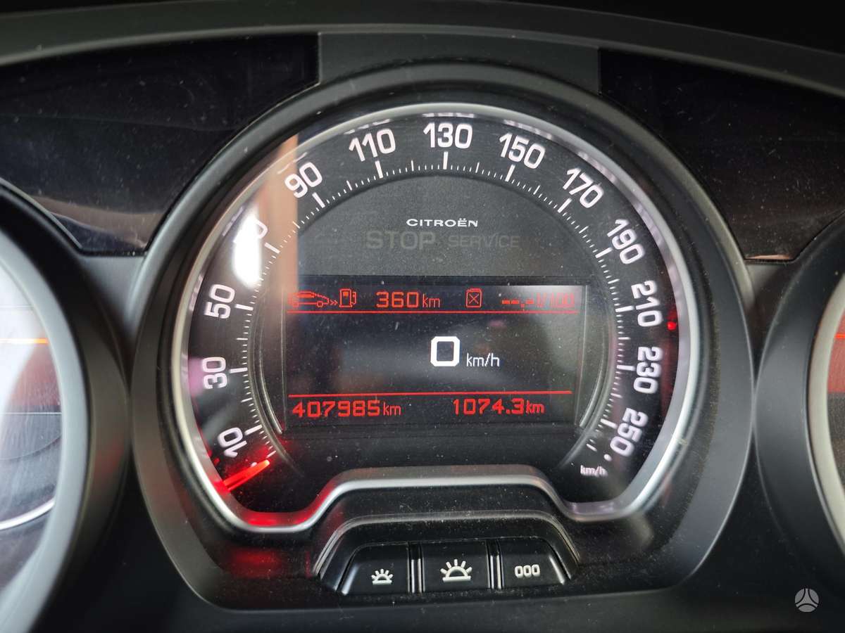 Citroen C5, 1.6 l., Седан