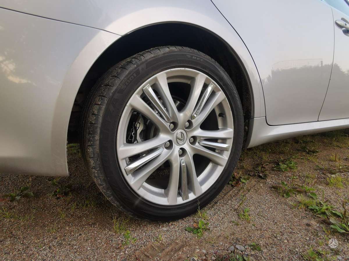 Lexus IS 220, 2.2 l., Седан