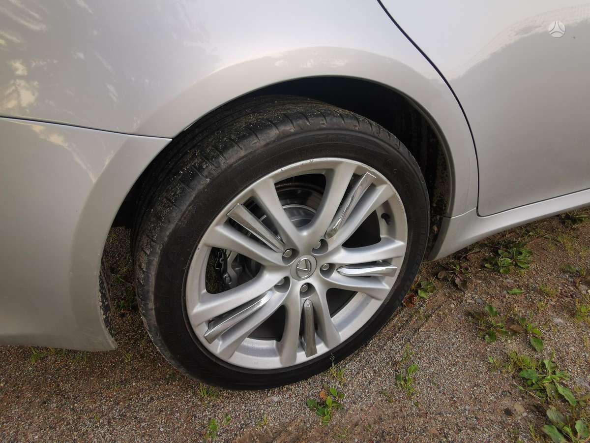 Lexus IS 220, 2.2 l., Седан
