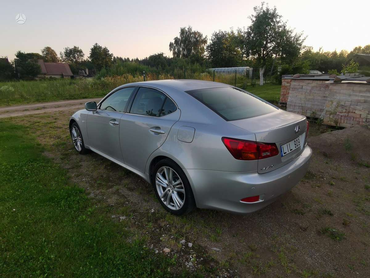 Lexus IS 220, 2.2 l., Седан