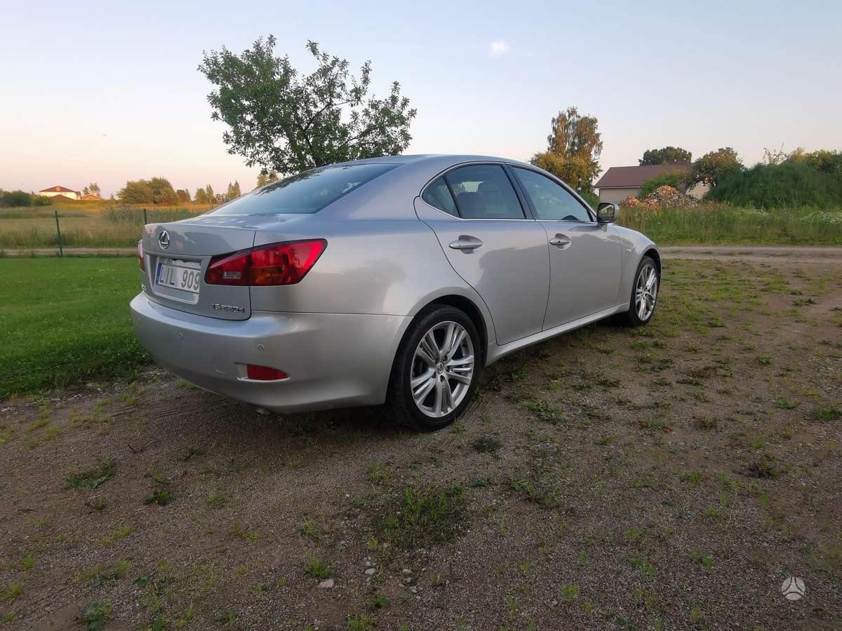Lexus IS 220, 2.2 l., Седан