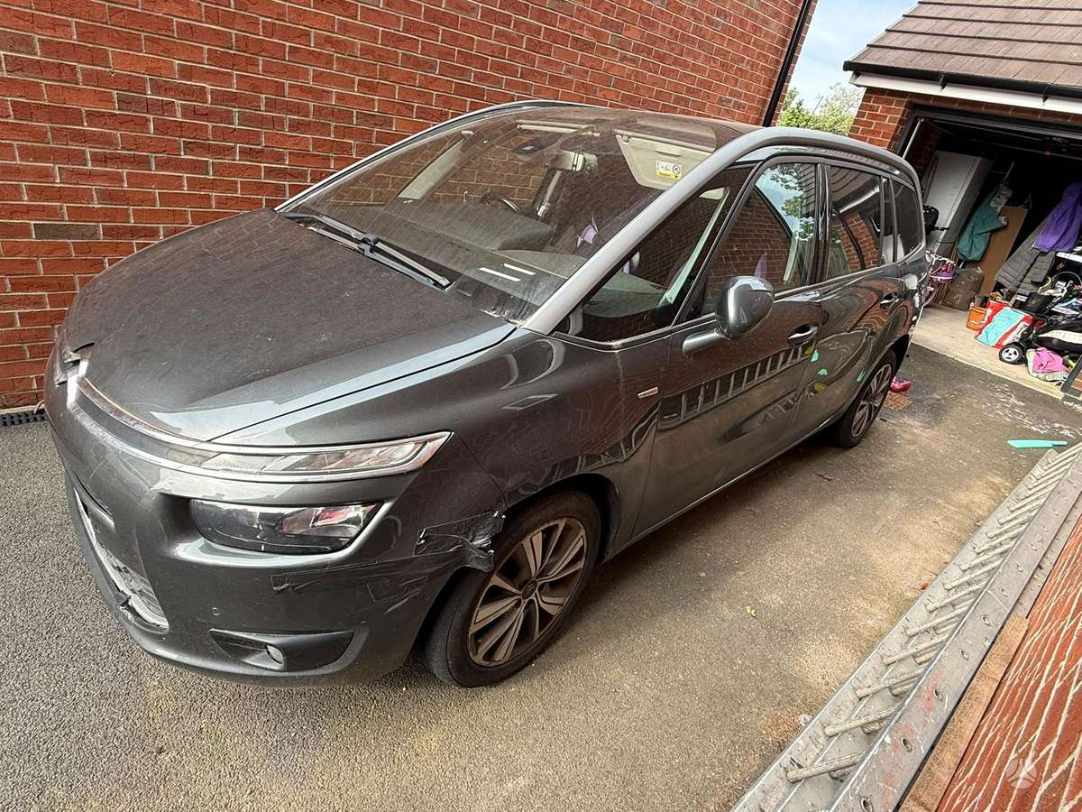 Citroen Grand C4 Picasso dalimis