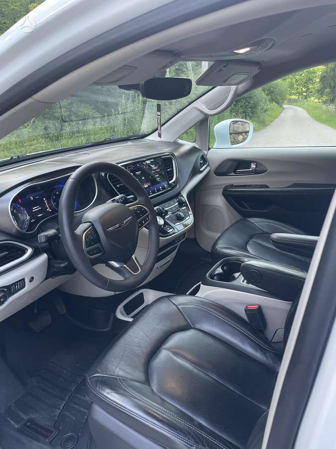Chrysler Pacifica, 3.6 l., Минивэн