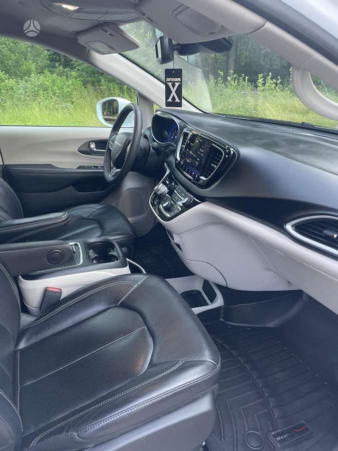 Chrysler Pacifica, 3.6 l., Минивэн