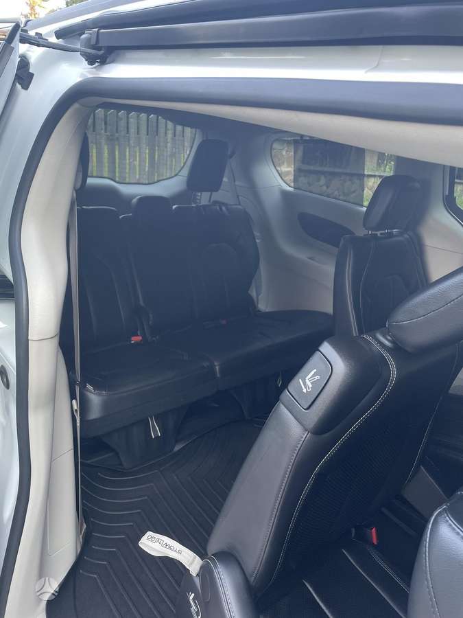 Chrysler Pacifica, 3.6 l., Минивэн