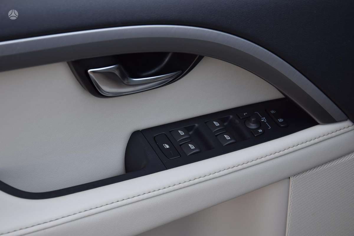 Volvo V70, 2.0 l., Универсал