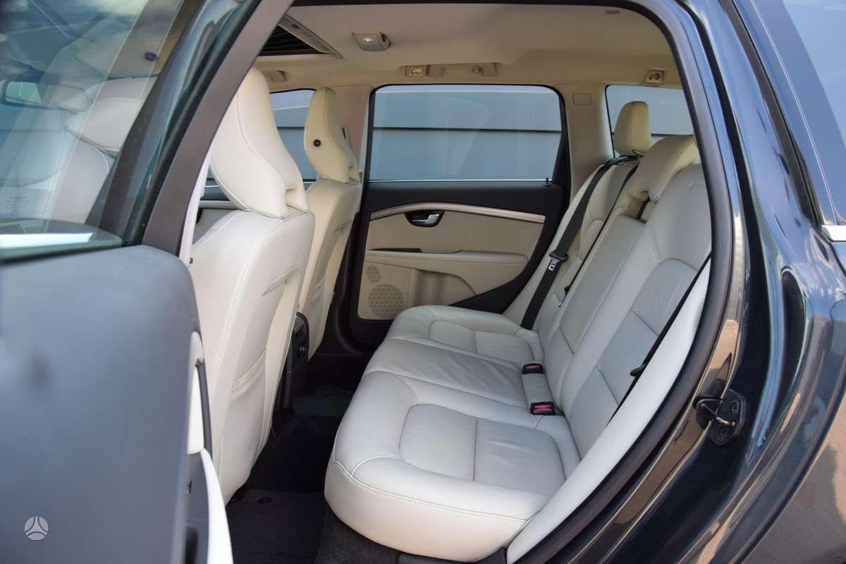 Volvo V70, 2.0 l., Универсал