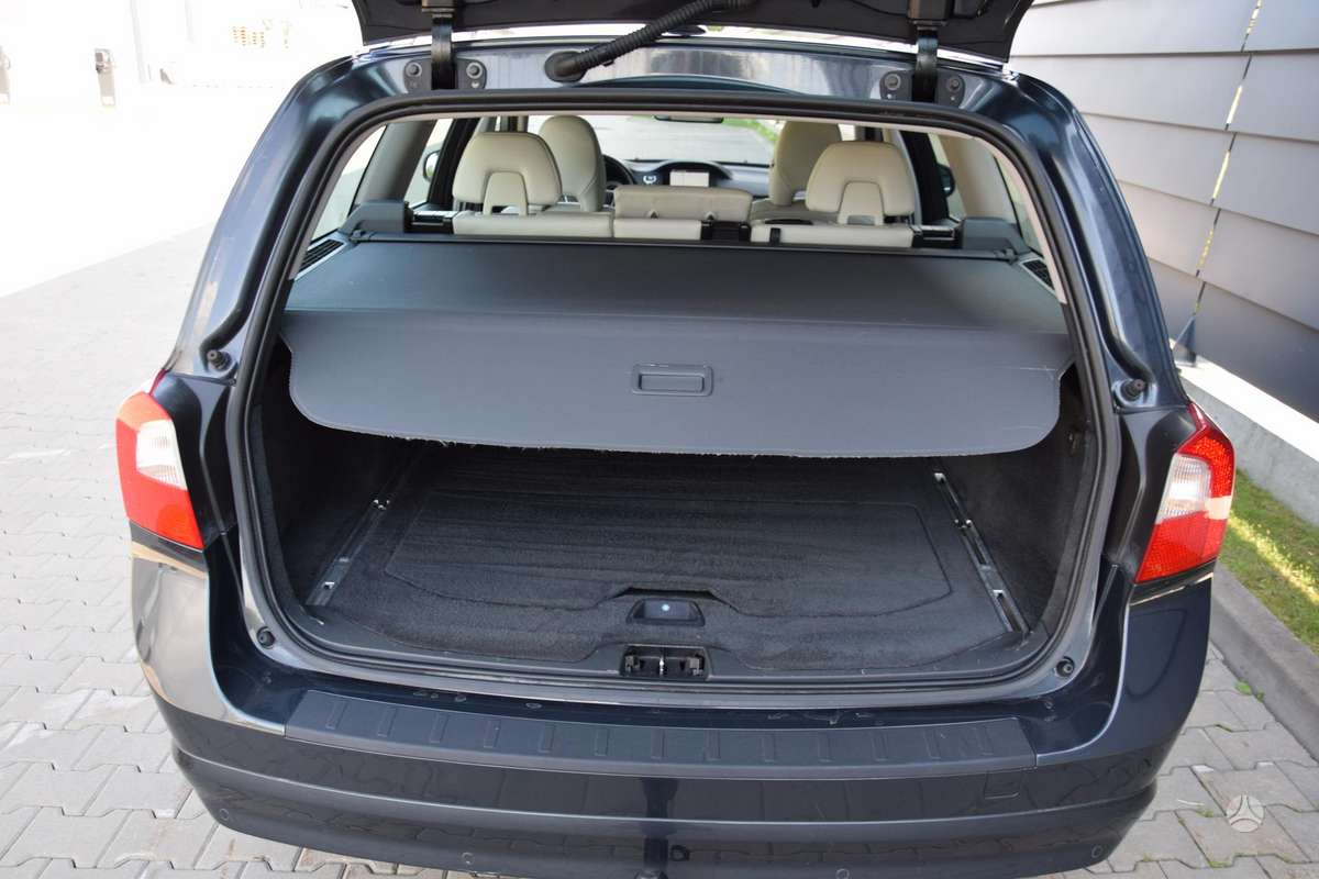 Volvo V70, 2.0 l., Универсал