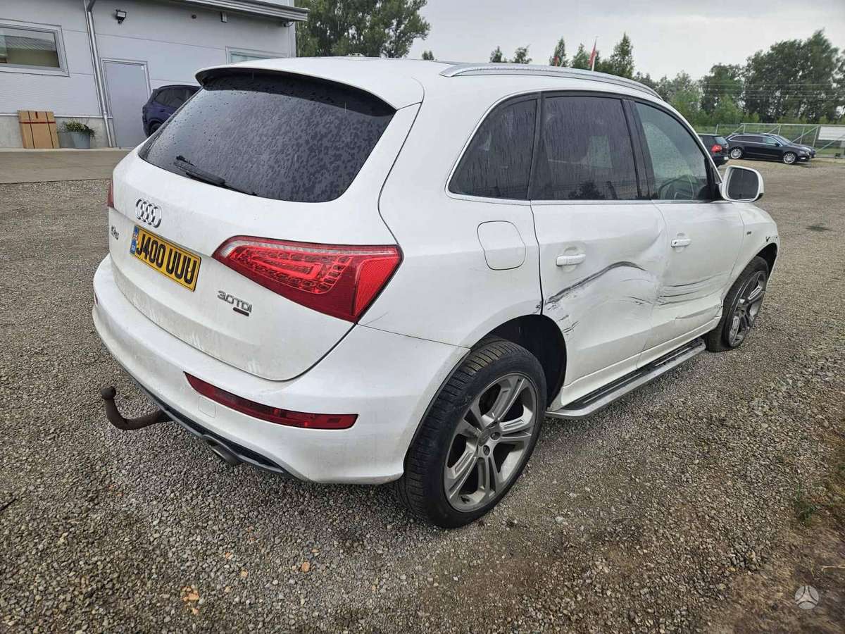 Audi Q5 dalimis