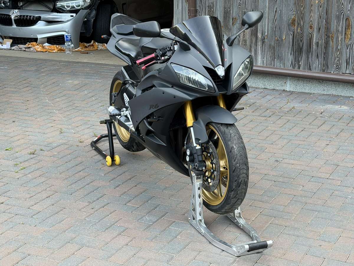 Yamaha R6 600cc, superbikes
