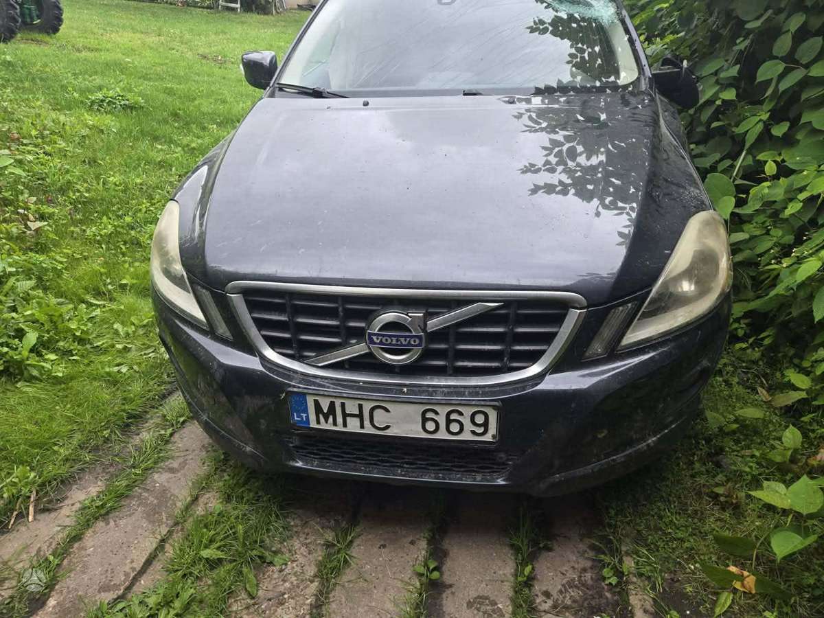 Volvo XC60 for parts