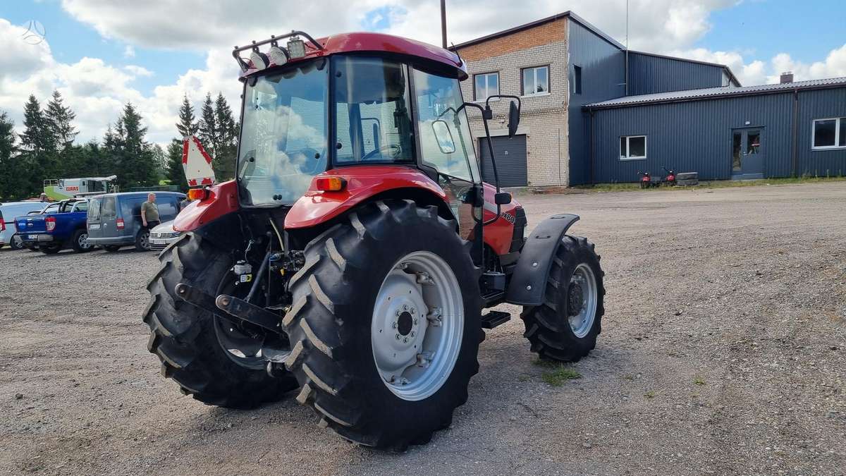 Case-IH JX80, traktori