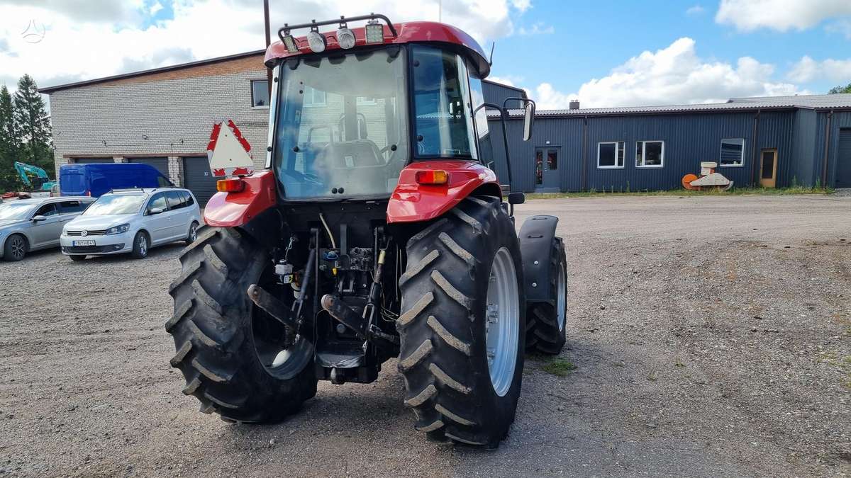 Case-IH JX80, traktoriai