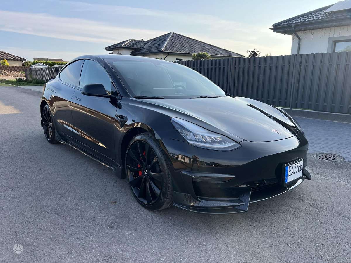 Tesla Model 3, 74 кВт·ч, Седан