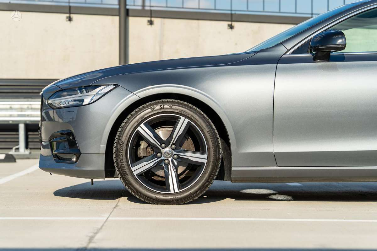 Volvo S90, 2.0 l., Седан