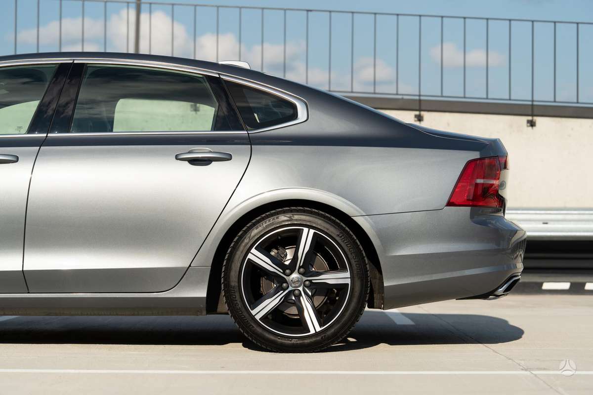 Volvo S90, 2.0 l., Седан