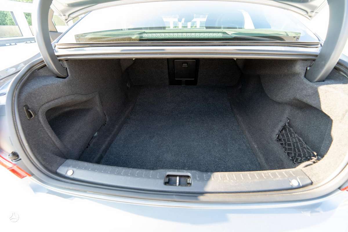 Volvo S90, 2.0 l., Седан